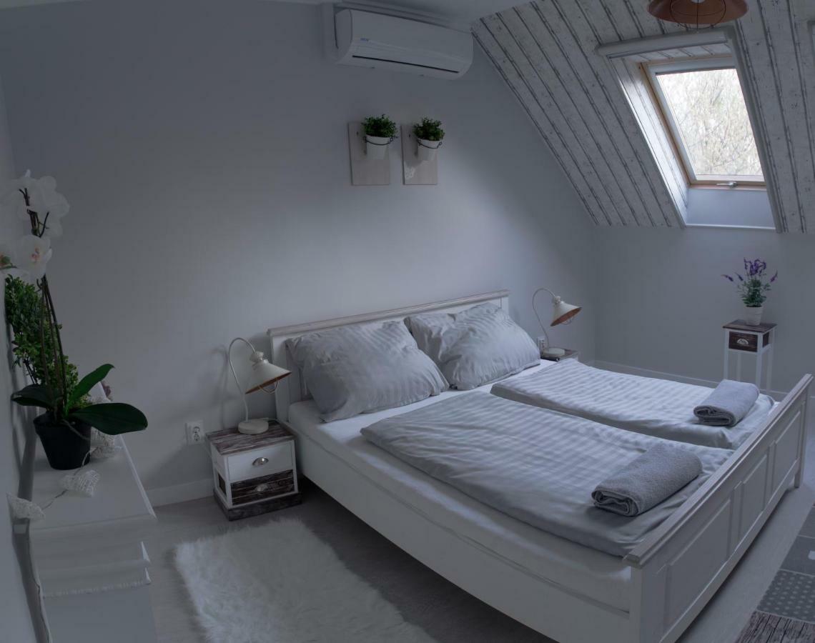 Farmhouse Apartman Apartment Eger Luaran gambar